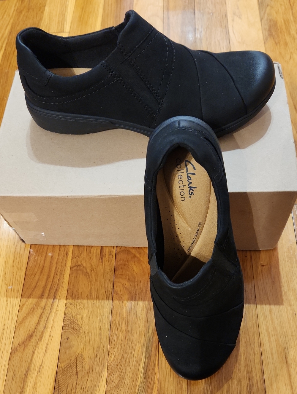 Clarks Carleigh Abby Black Leather Slip-On Shoe NWT Size 9 M
